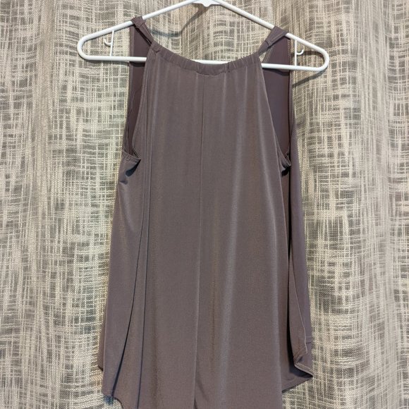 Adorable top - Picture 3 of 3